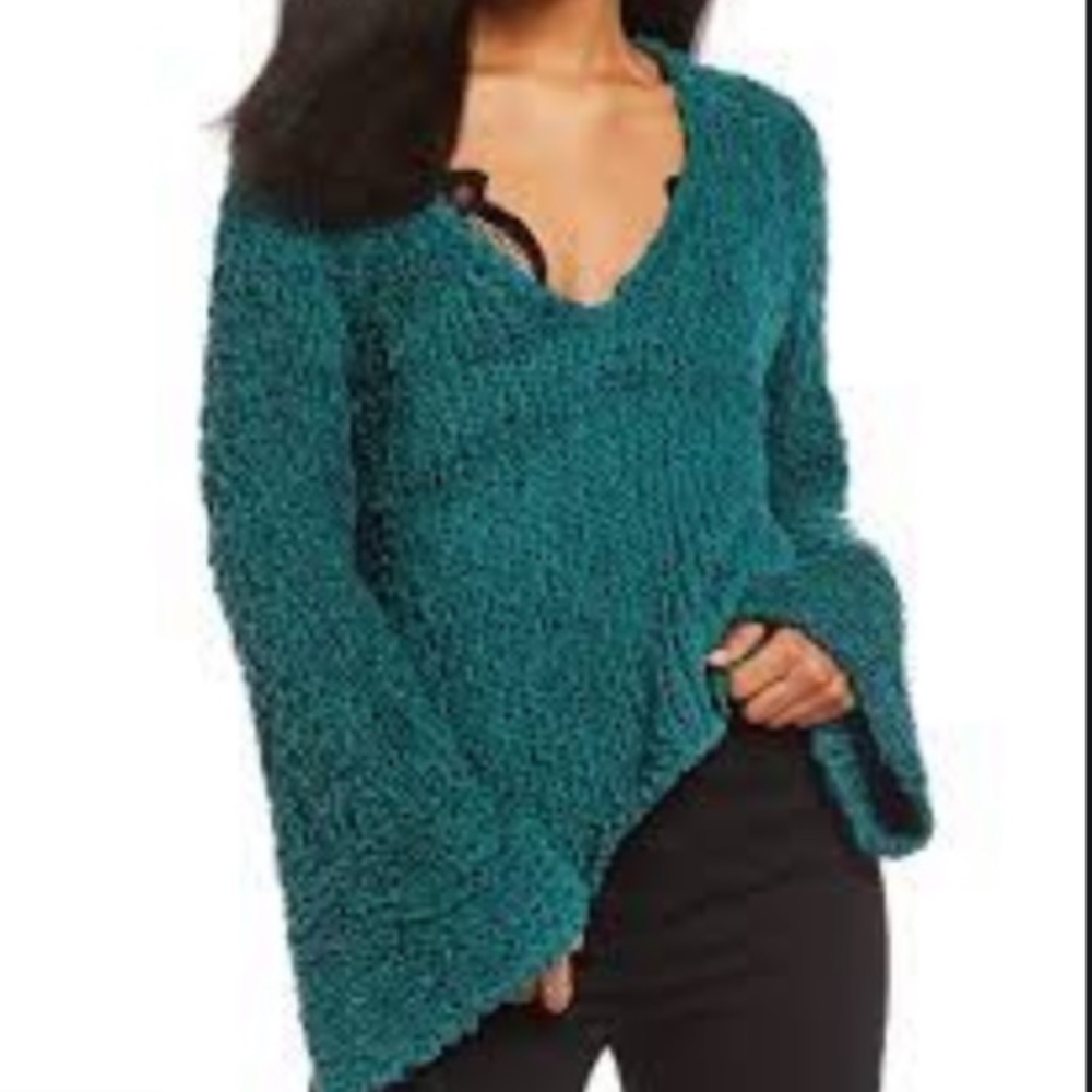𝅺FREE People Womens Cropped Bell Sleeves Sweater